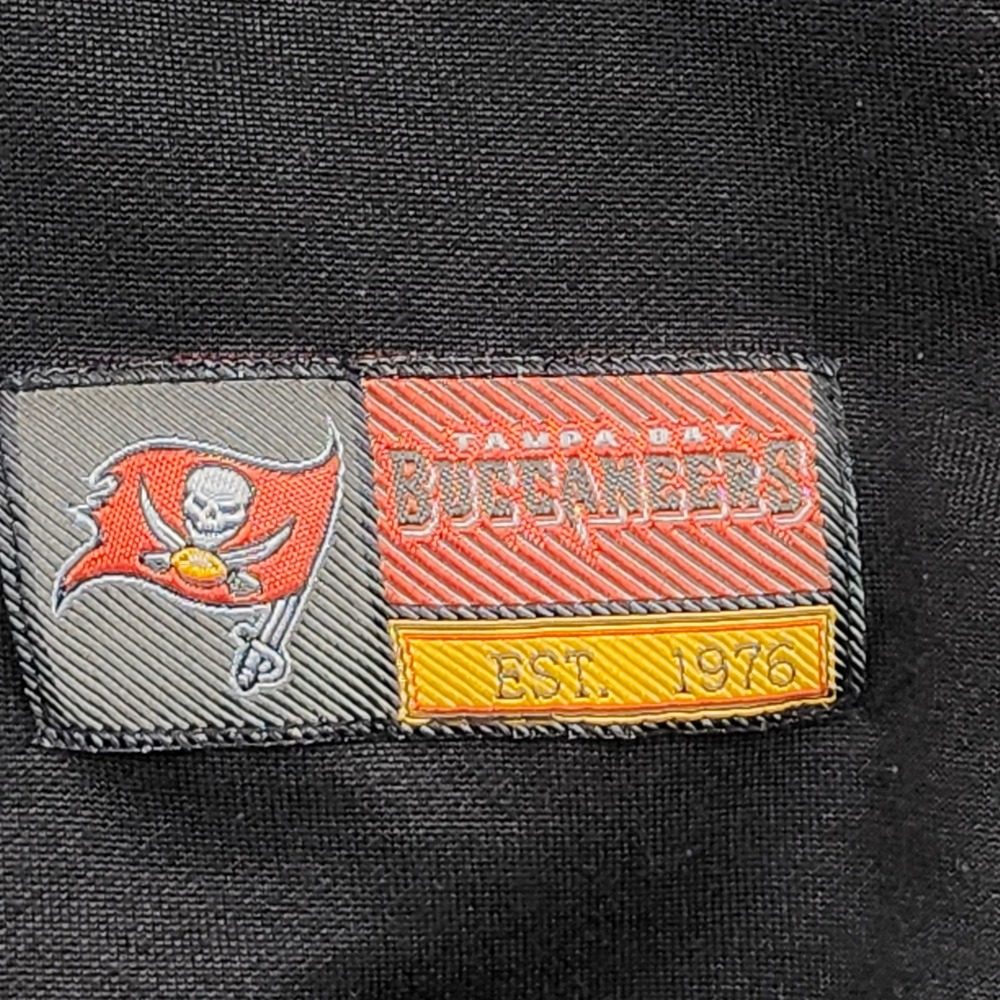 NFL Team Apparel Tampa Bay Buccaneers Hoodie Mens XL Black Red Sport Fleece - Picture 5 of 10